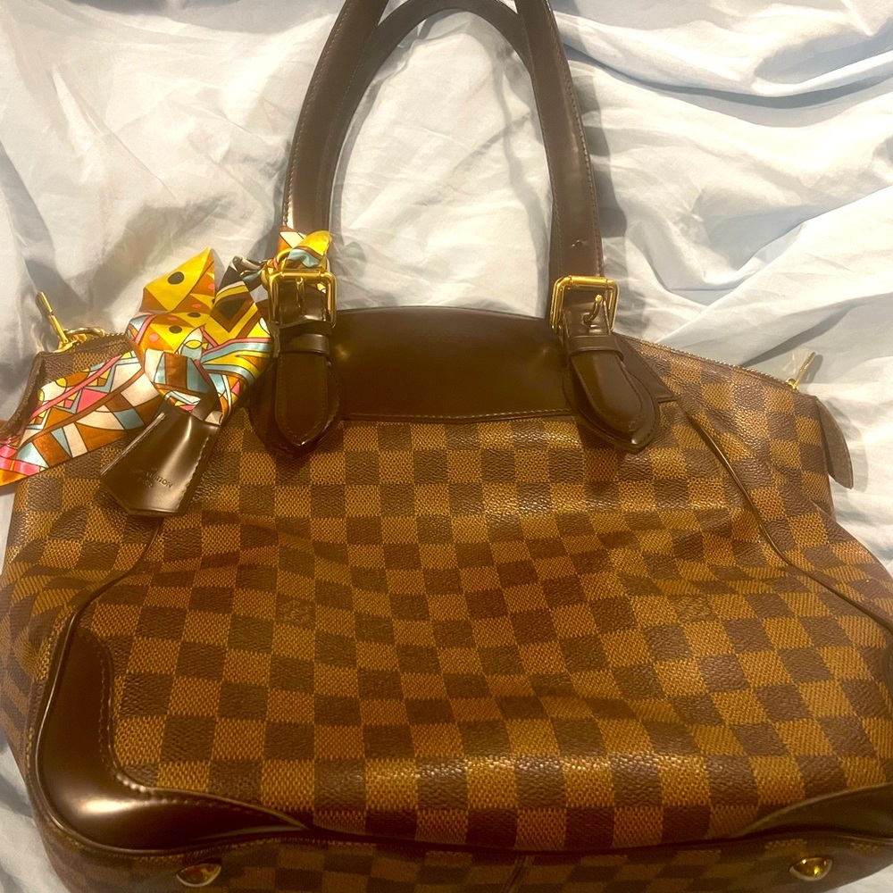 Louis Vuitton
Damier Ebene Verona GM